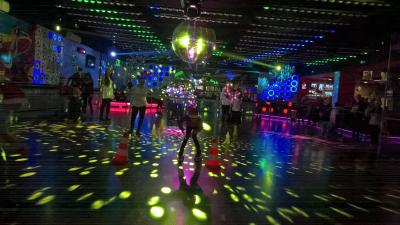 Mikołajkowa Wrotka Roller Disco #1